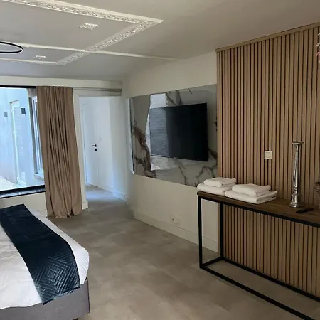 Modern Ground Floor *